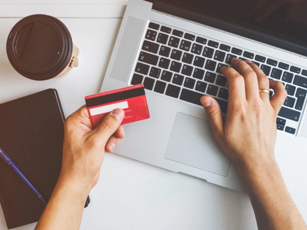 信用瑕疵辦信用卡的示意圖